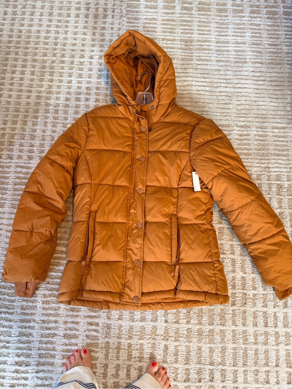 Amazon Essentials Women's Hooded Puffer Jacket in Rust Orange